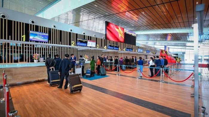 Khu vực check-in tại sân bay Vân Đồn