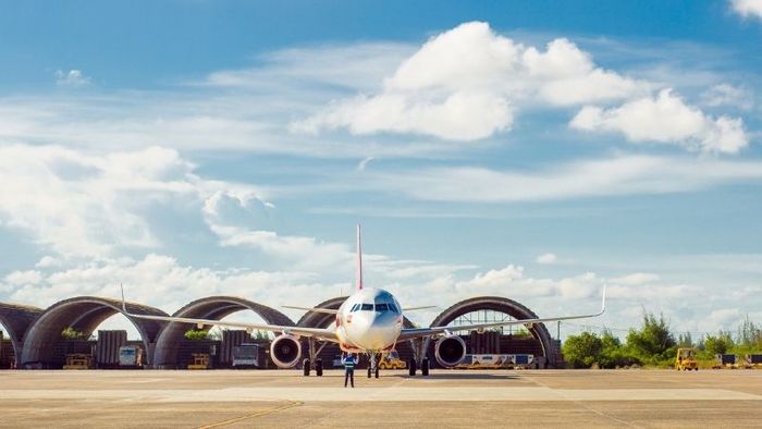 Khu vực đỗ máy bay tại sân bay Chu Lai