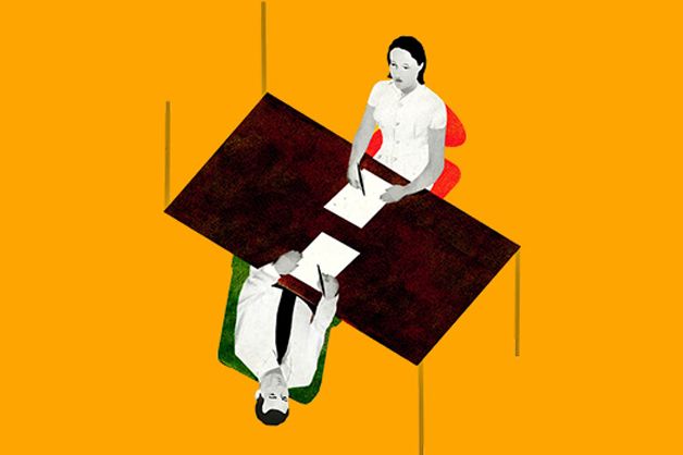 Khi nam và nữ đối mặt, ai cũng sụp đổ.