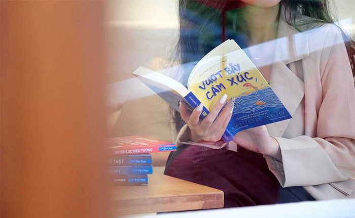 Đối mặt và vượt qua những trở ngại cảm xúc để trở nên mạnh mẽ hơn