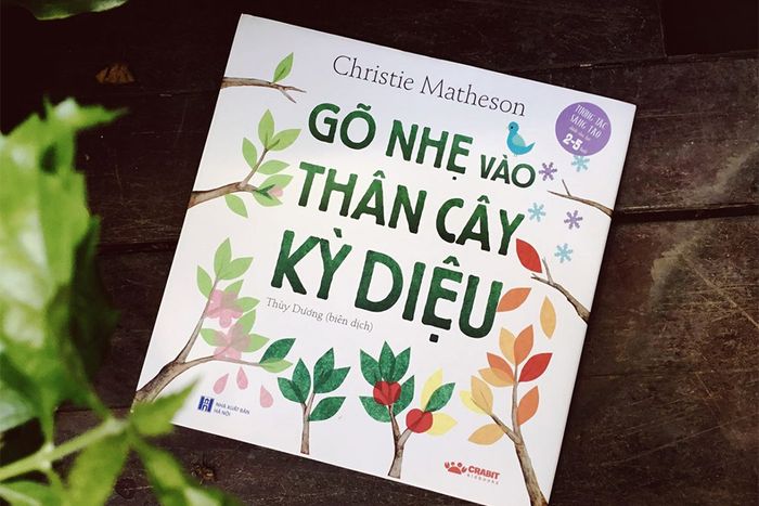 Gieo Xuống Một Hạt Mầm Kỳ Diệu - Sách tương tác giúp trẻ phấn khích với việc đọc sách.