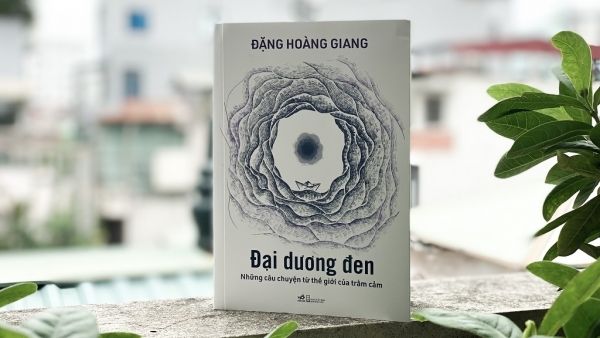 'Biển sâu đen' - Câu chuyện từ THẾ GIỚI của NHỮNG NGƯỜI CHẬM CHẠP