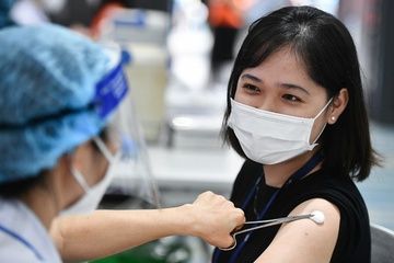 TIÊM VACCINE - Tất Cả Những Gì Bạn Cần Biết