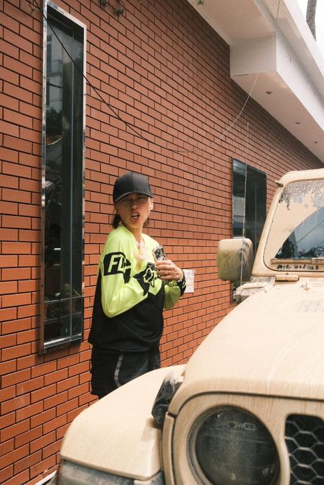 Bức ảnh ngày 5/6: Quốc Trường hạnh phúc tại buổi lễ thôi nôi của con gái Bảo Anh
