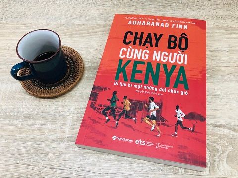 Tham gia cuộc phiêu lưu đầy thú vị tại Kenya cùng Adharanat Finn, phóng viên và vận động viên chạy bộ hàng đầu