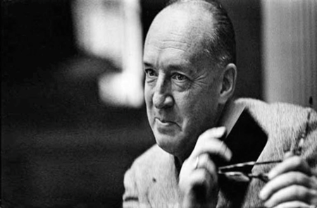 Vladimir Nabokov và cách lựa chọn ngôn ngữ trong việc viết văn