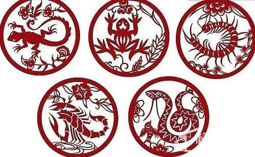 Buồng ngủ cần được thông thoáng
