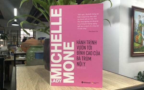Hành trình chinh phục đỉnh cao của nữ hoàng nội y: Cuốn sách tuyệt vời dành cho những phụ nữ hiện đại mạnh mẽ, tự tin và khao khát thành công