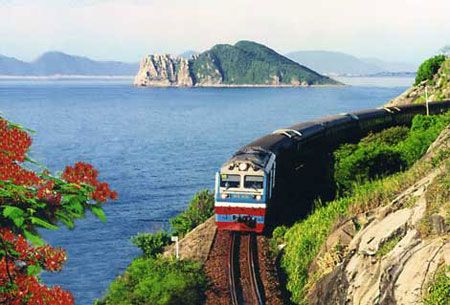 Yêu Hà Nội, thích Sài Gòn: Mến thương không giữ kỹ niệm vùng miền