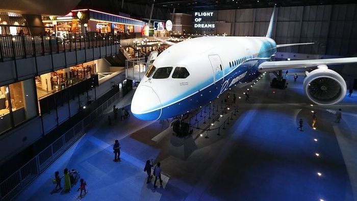 Trưng bày máy bay tại sân bay Chubu Centrair