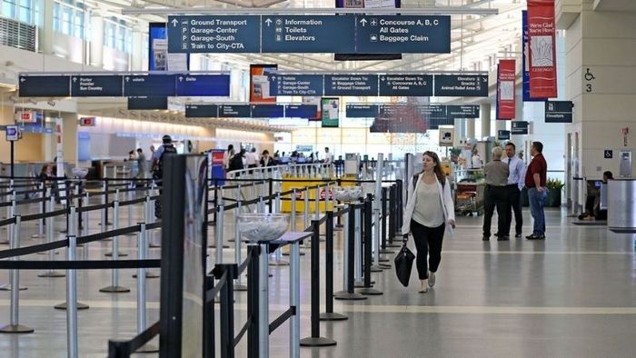 Sảnh nhà ga hành khách của Sân bay Chicago Midway