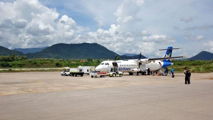 Bãi đậu máy bay tại sân bay Luang Prabang
