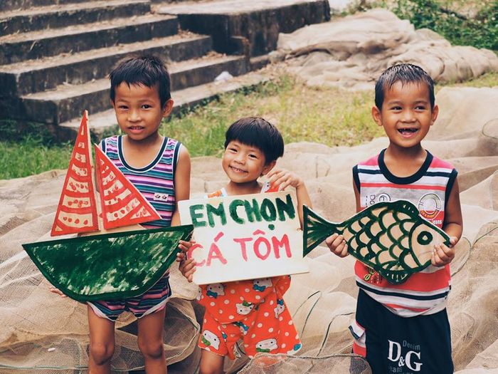 “Cá hay thép”: Xã hội sụp đổ như thế nào từ những lựa chọn đó?