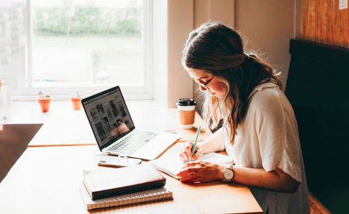 12 cuốn sách cần đọc cho những người làm việc tự do