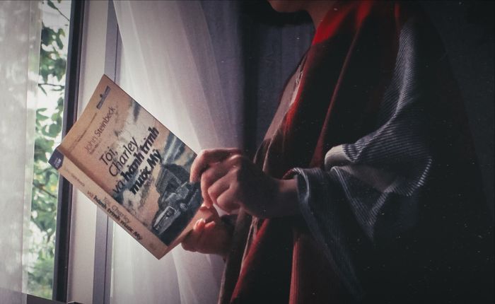 'Tôi, Charkey và cuộc hành trình khám phá Mỹ' - Cuộc phiêu lưu tìm kiếm nước Mỹ của nhà văn người Mỹ đoạt giải Nobel