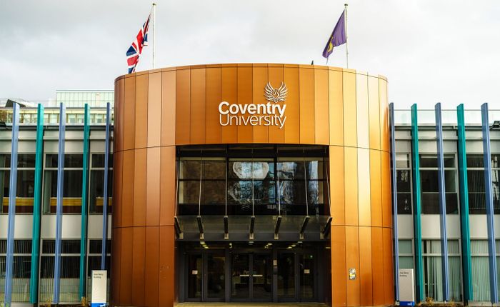 Phép màu ở Coventry - Một cảnh quan được toàn thế giới chứng kiến