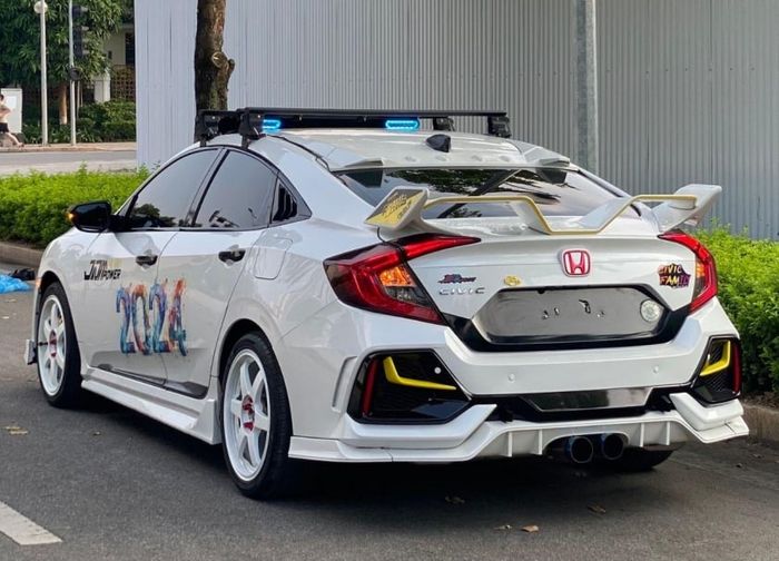 Honda Civic 2021 đã lăn bánh 3 năm tại Việt Nam đang được rao bán với giá bao nhiêu? 475747