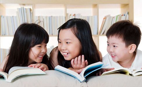 Tuyển chọn sách cho trẻ trong thời gian nghỉ học