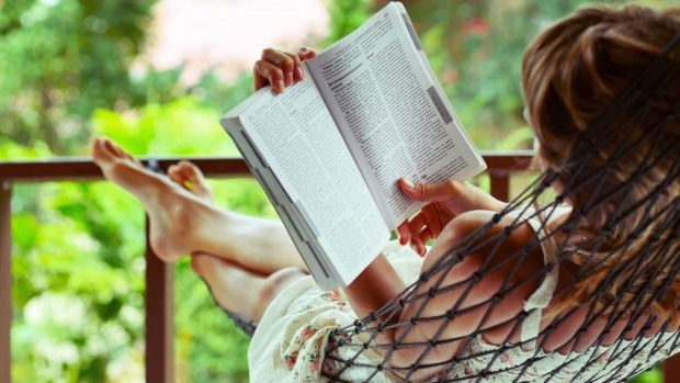 Đừng để tâm trạng chán chường vì kỷ niệm về Tết: Thư giãn bằng những cuốn sách này