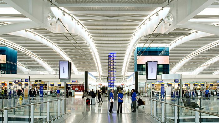 Bên trong sân bay quốc tế Heathrow