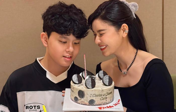 Trương Quỳnh Anh có con trai 12 tuổi, cao gần 1,8 m