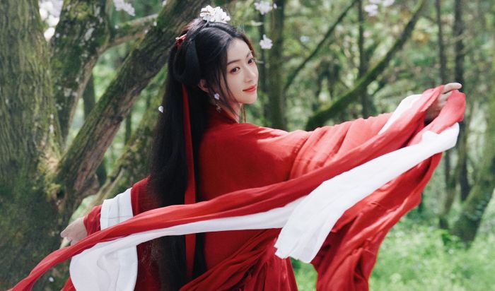 Dường như đã bị thế giới giải trí khắc nghiệt loại bỏ, Nhưng Ngô Cẩn Ngôn lại trở lại với một bộ phim hot sau 6 năm.