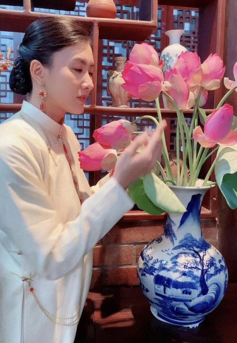 Nguyệt Ánh, biệt danh ‘Cổng mặt trời’, tiết lộ một chút về cuộc hôn nhân với ông xã người Ấn Độ, một chủ đề mà cô luôn giữ kín. - Phần 4