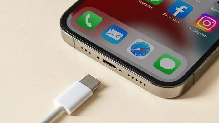 Bạn có thể an tâm sử dụng dây sạc USB-C của Android cho iPhone