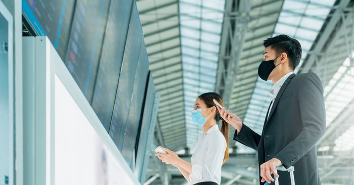 using-public-transport-communication-topic-check-in counter