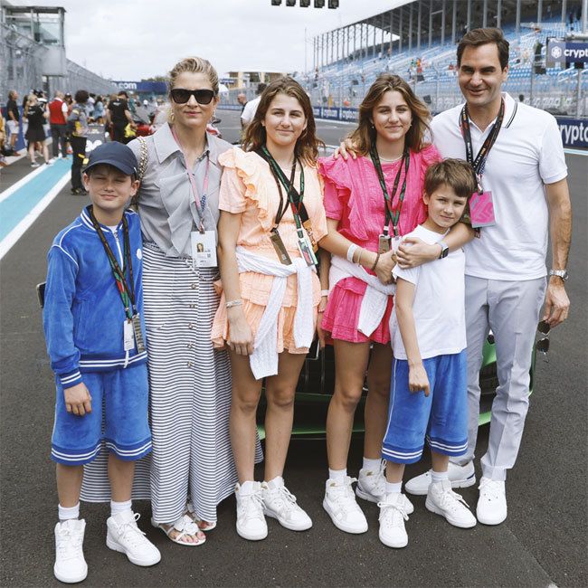 Người vợ của Federer chia sẻ cảm xúc khi chồng quyết định nghỉ hưu