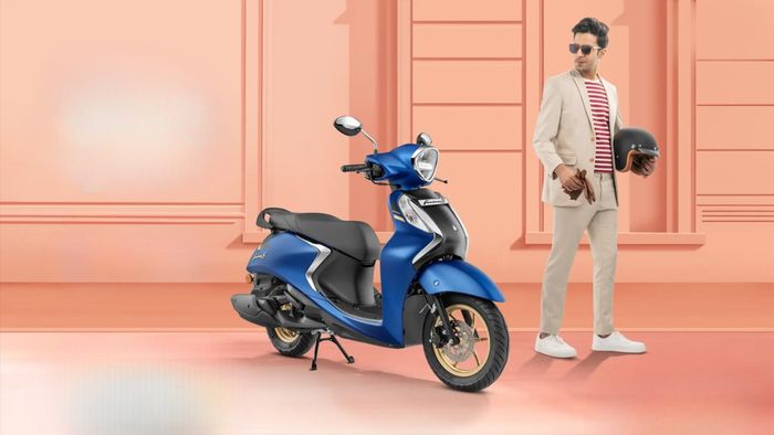 Điểm đặc biệt của mẫu xe tay ga này là tính năng Answer Back, có thể truy cập thông qua ứng dụng di động Yamaha Scooter Answer Back của Yamaha. Bằng cách nhấn nút trả lời trong ứng dụng, chủ sở hữu có thể dễ dàng xác định vị trí của chiếc xe. Tính năng Answer Back sẽ kích hoạt đèn xi-nhan cùng tiếng còi trong khoảng 2 giây để thu hút sự chú ý. Ứng dụng có thể dễ dàng cài đặt từ Google Play Store/App Store.