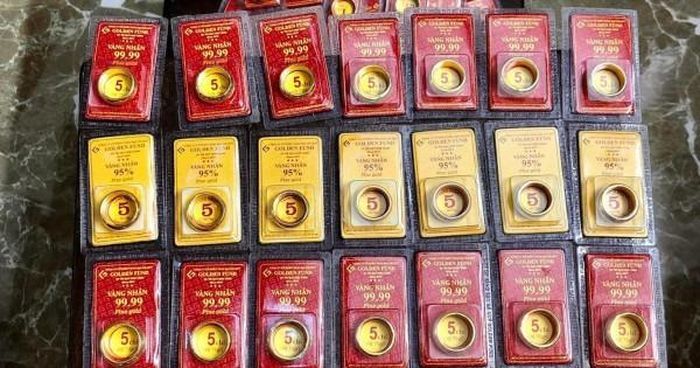 Giá vàng nhẫn bất ngờ tăng trở lại cùng với giá thế giới.