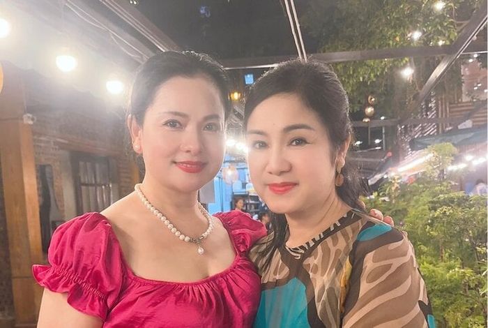 Trong phim, họ từng là bạn thân nhưng cuối cùng lại trở thành kẻ thù, trong khi ở ngoài đời, Thu Hà và Thu Quế đã là bạn thân suốt nhiều năm.