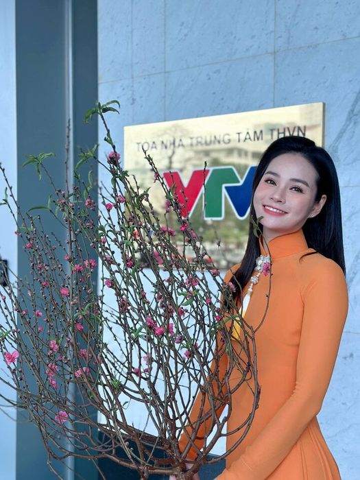 MC Thu Hương có hai cô con gái ở tuổi teen.