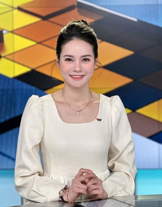 MC Thu Hương luôn tỏa sáng khi lên sóng.