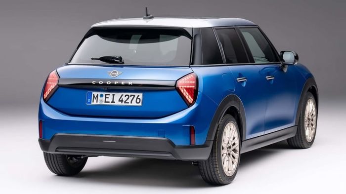 Mini Cooper 2025 giới thiệu phiên bản 5 cửa: Nội thất đơn giản hóa, nâng cấp động cơ 479921