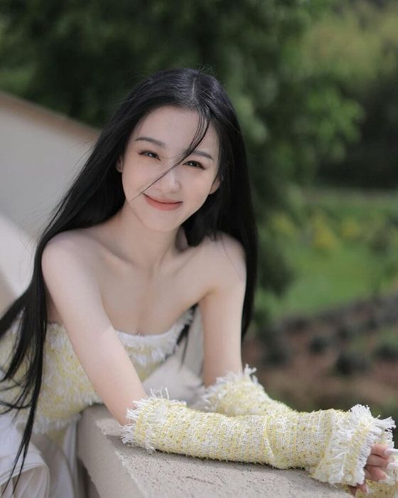 Với vẻ đẹp trong veo, thanh thuần và khả năng diễn xuất xuất sắc, Bao Thượng Ân được đánh giá là một trong những ngôi sao nữ xuất sắc nhất của làng giải trí Hoa ngữ.