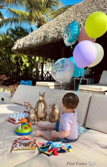 Đứa bé đáng yêu của Marc Anthony và người vợ là hoa hậu