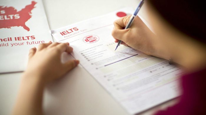 Lệ phí thi IELTS là bao nhiêu?
