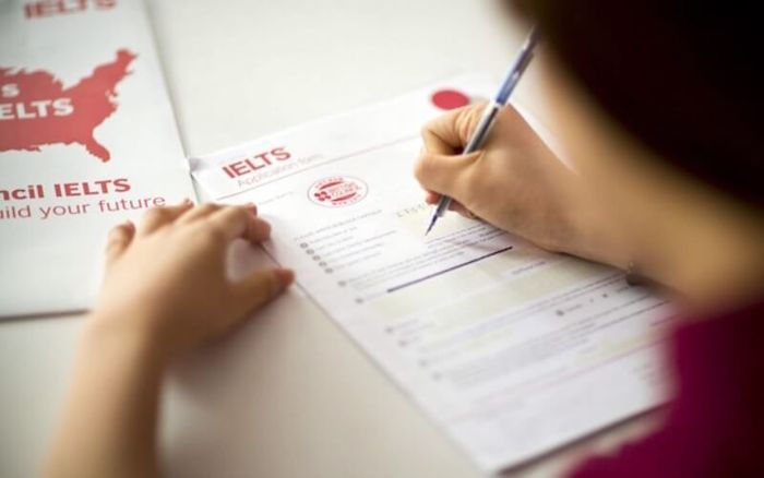The minimum IELTS score required for studying at major universities in the USA ranges from 6.0 – 7.0.