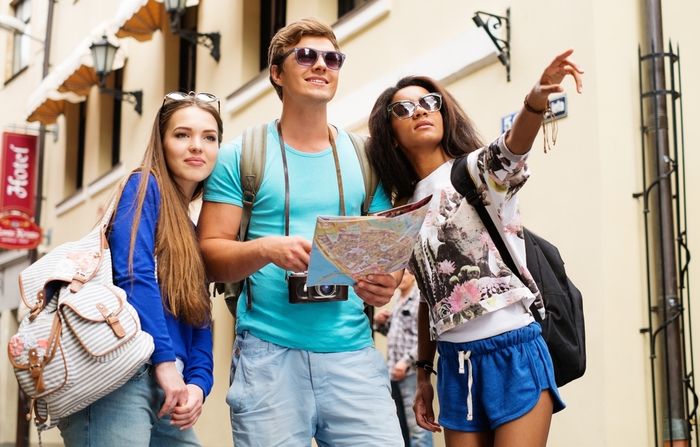 Mẫu câu hỏi và chỉ dẫn trong IELTS Listening phổ biến