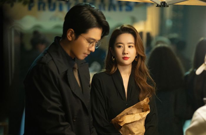 Cô yêu cầu bạn trai luôn phải quan tâm đến mình, nhưng lại không nhận ra rằng anh ta đang gặp khó khăn trong công việc.