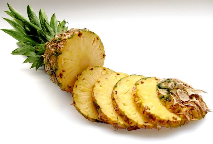 Dứa (thơm): pineapple