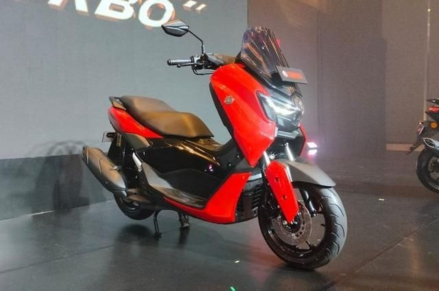 yamaha-nmax-2024-1