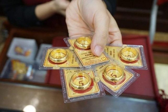 Giá nhẫn tròn trơn ở mức 75,55 triệu đồng/lượng. (Ảnh: BTMC).