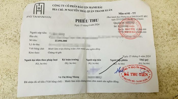 Khách hàng cần thanh toán trước và nhận phiếu thu, sau khoảng 8-10 ngày mới nhận được hàng nhẫn. Hình ảnh: Hồng Nhung.