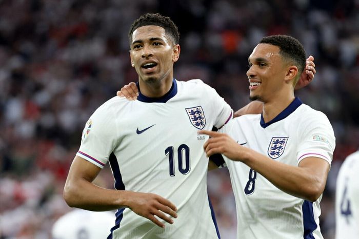 Bellingham lên tiếng giải thích về cách ăn mừng độc đáo 482146