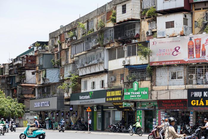 Tình hình chuồng cọp ngày một nghiêm trọng hơn tại Hà Nội - những khung sắt nhốt người trong hỏa hoạn - 12