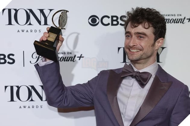 Daniel Radcliffe Nhận Giải Tony Đầu Tiên Với Tư Cách Nam Chính