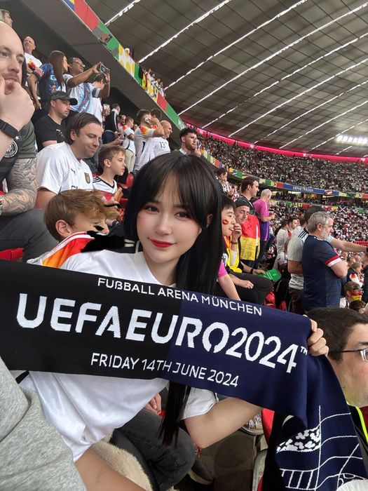 Cô gái Việt xinh đẹp chi hơn 200 triệu đồng để sang Đức cổ vũ Euro 2024